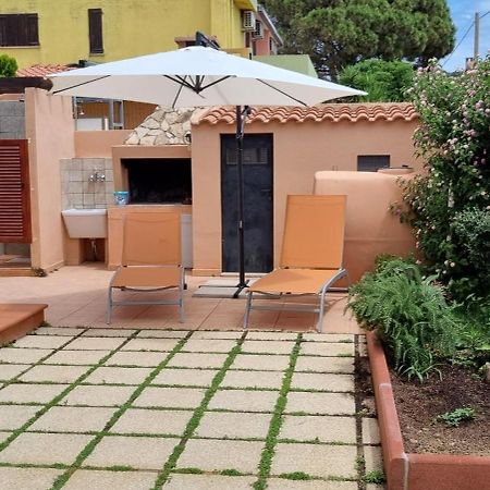Sun Sea And Relax Villetta A Due Passi Dal Mare Solanas  Εξωτερικό φωτογραφία