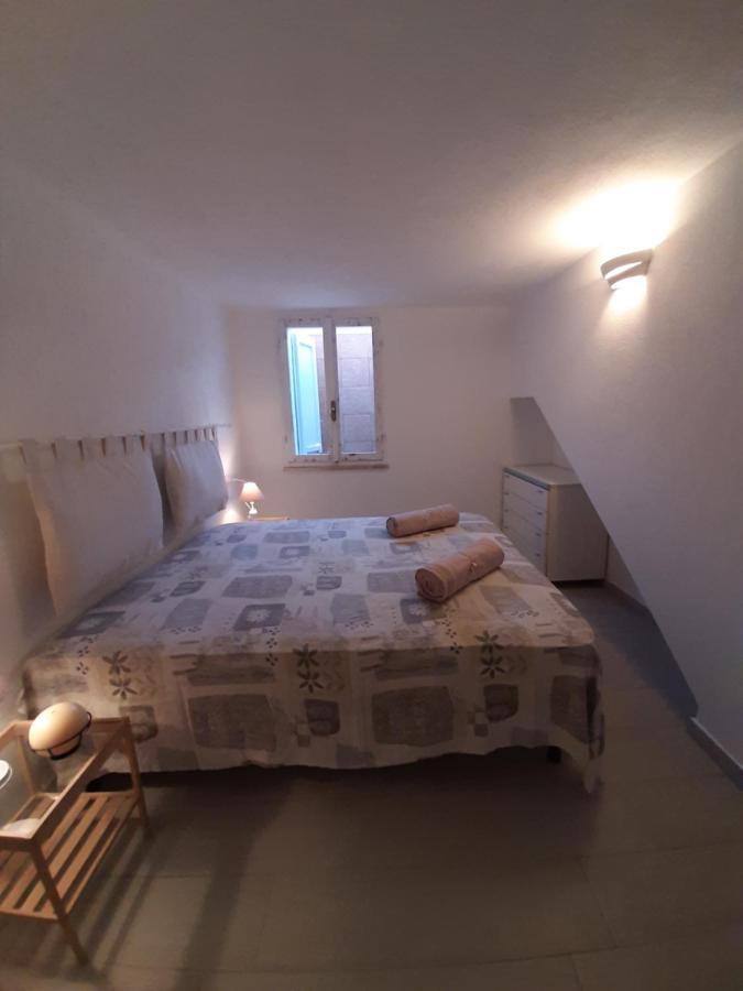 Sun Sea And Relax Villetta A Due Passi Dal Mare Solanas  Εξωτερικό φωτογραφία